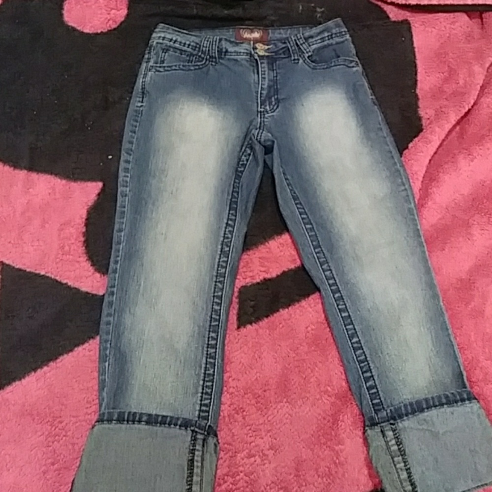 Angel capris